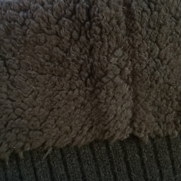 Mesh + Lace Sherpa Black & Silver Vest - Picture 14 of 16